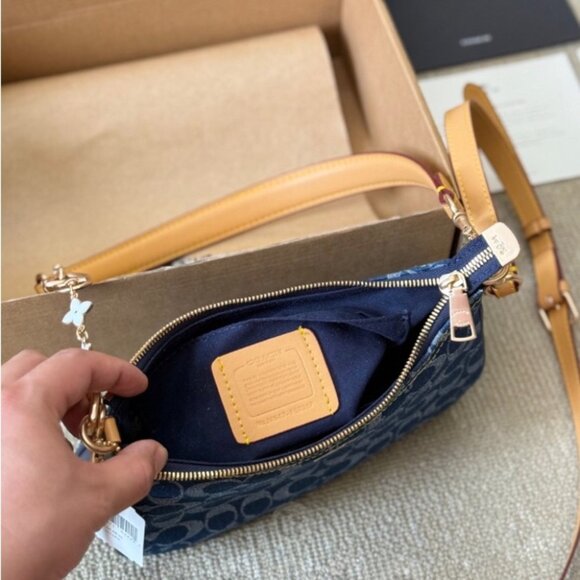 COACH Teri Shoulder Bag Signature Denim Outlet NEW🦋 - Picture 5 of 7